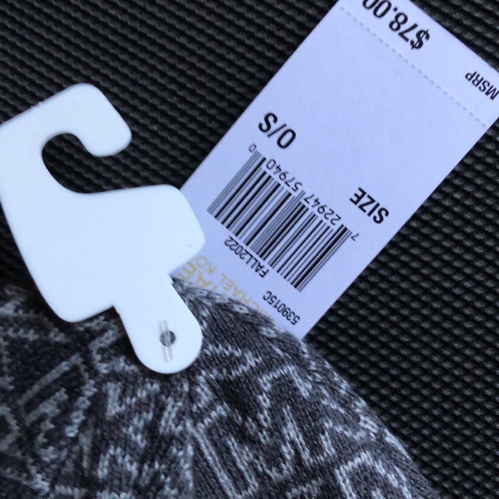 š„HPš„MICHAEL KORS (0S) Reversible Hat - Picture 4 of 10